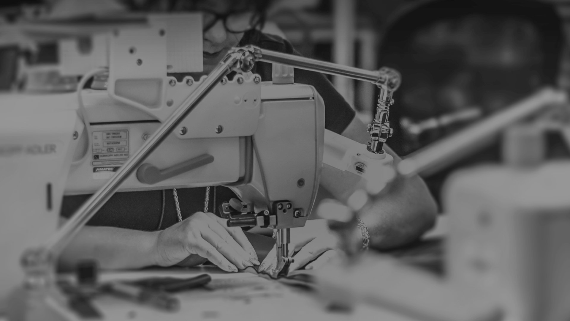 AUTOMOTIVE_MASS_PRODUCTION_01_MOBILE