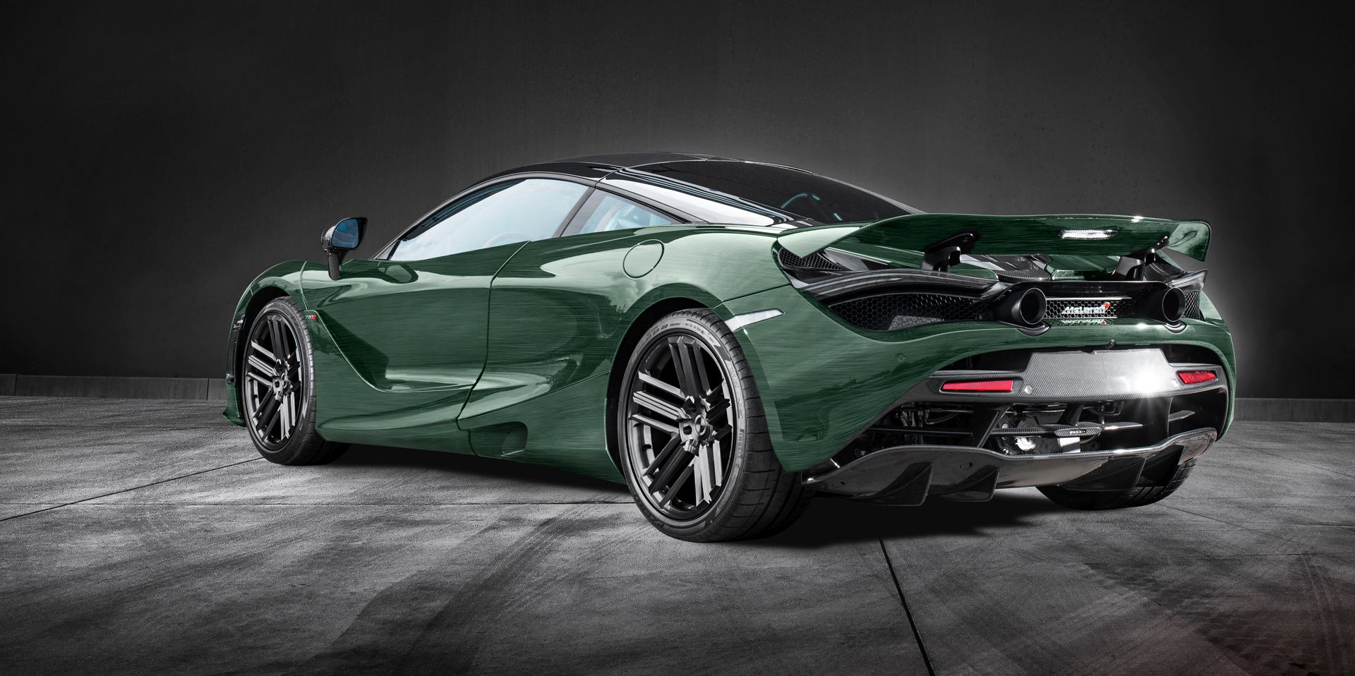 MCLAREN_720S_RACING_GREEN_EDITION_03