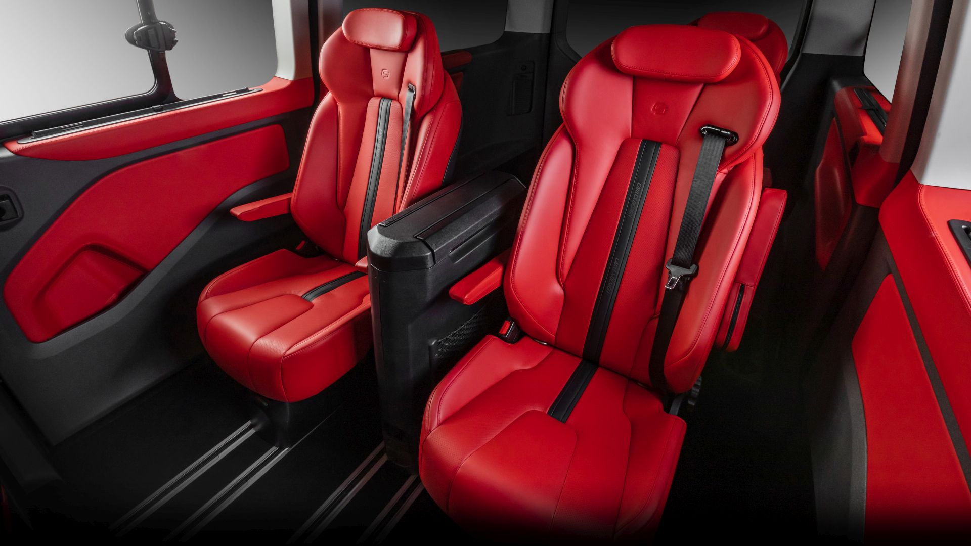 bus_floor_system_01_mobile