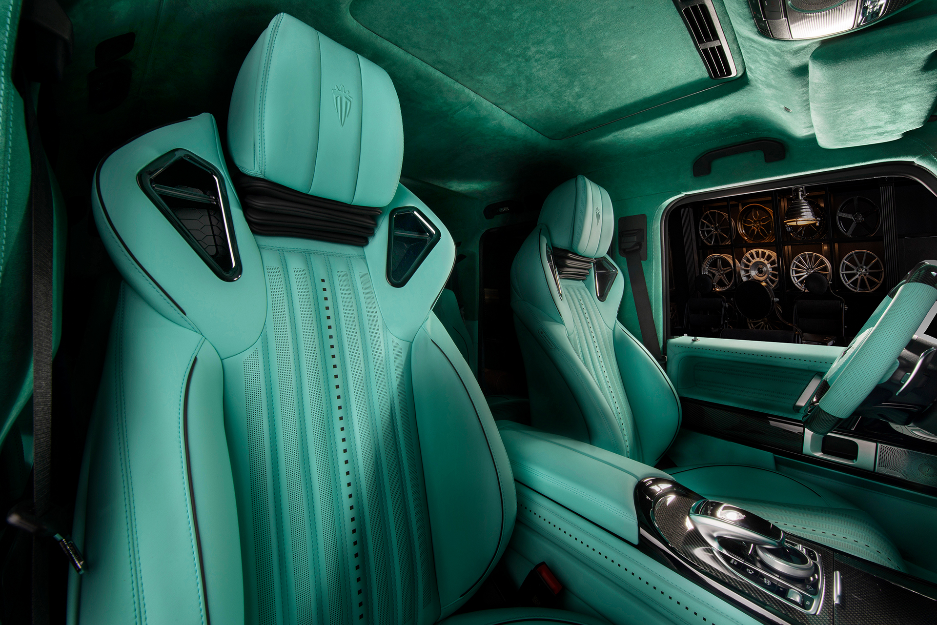 MERCEDES-BENZ_G_63_AMG_GOLD&MINT_EXTERIOR_07